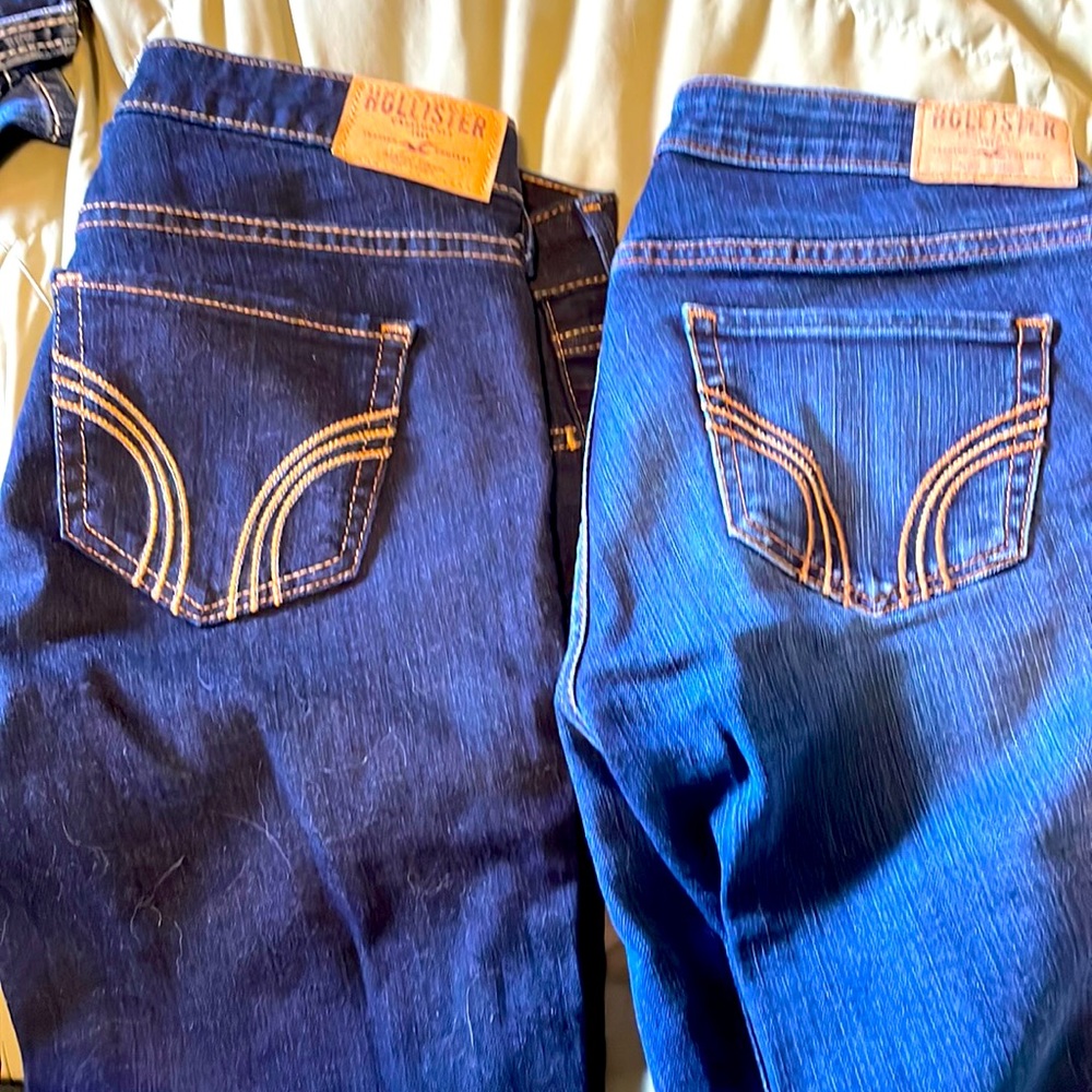 2 pair Hollister jeans